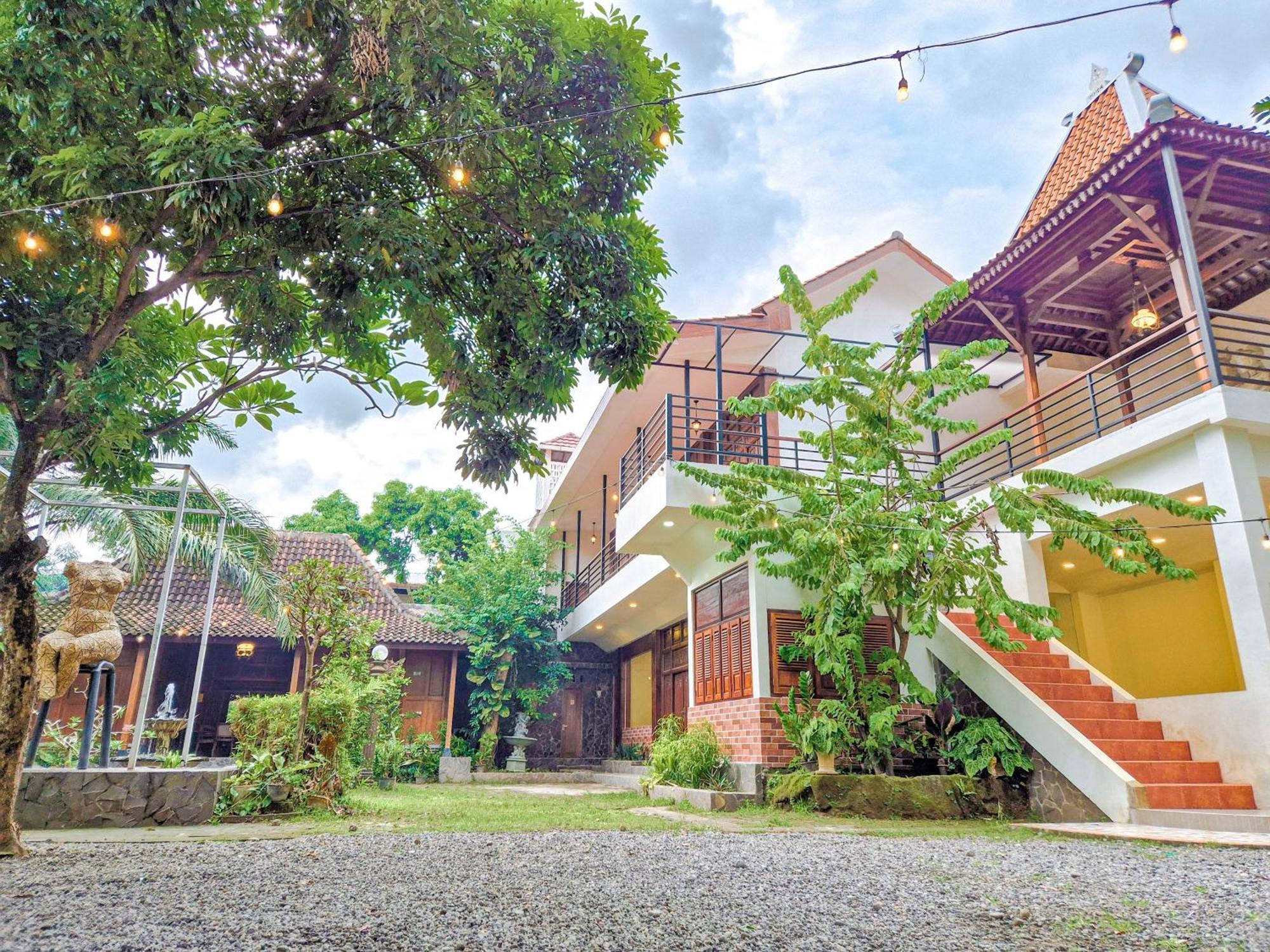 Pendhapa Art Space - Pas Limasan Homestay Prawirotaman المظهر الخارجي الصورة