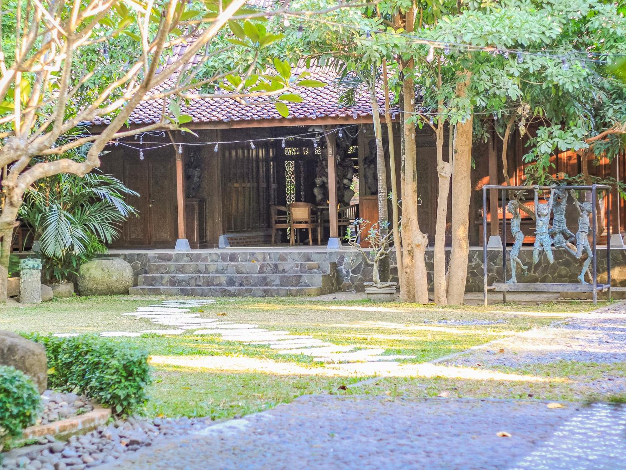 Pendhapa Art Space - Pas Limasan Homestay Prawirotaman المظهر الخارجي الصورة