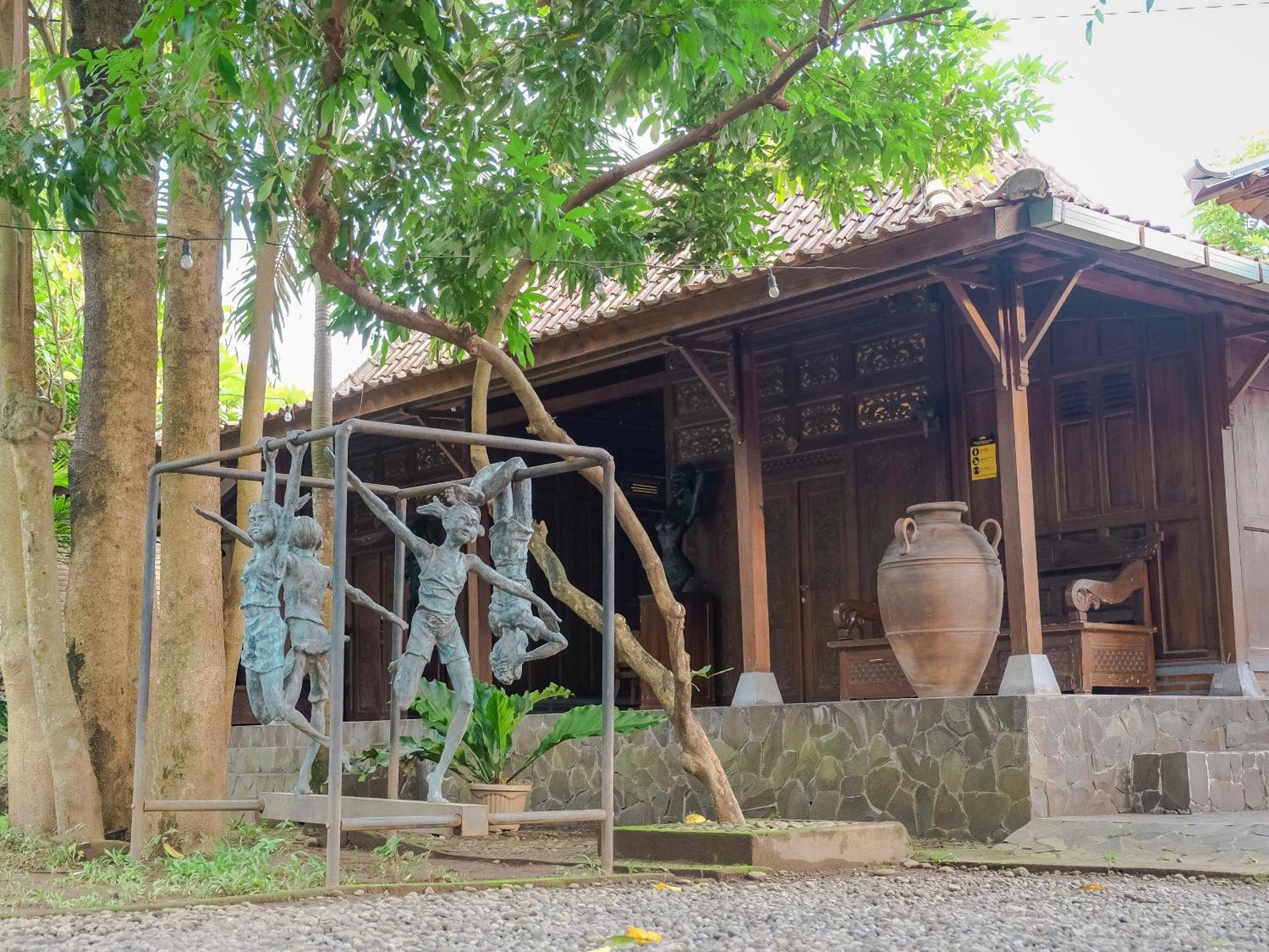 Pendhapa Art Space - Pas Limasan Homestay Prawirotaman المظهر الخارجي الصورة