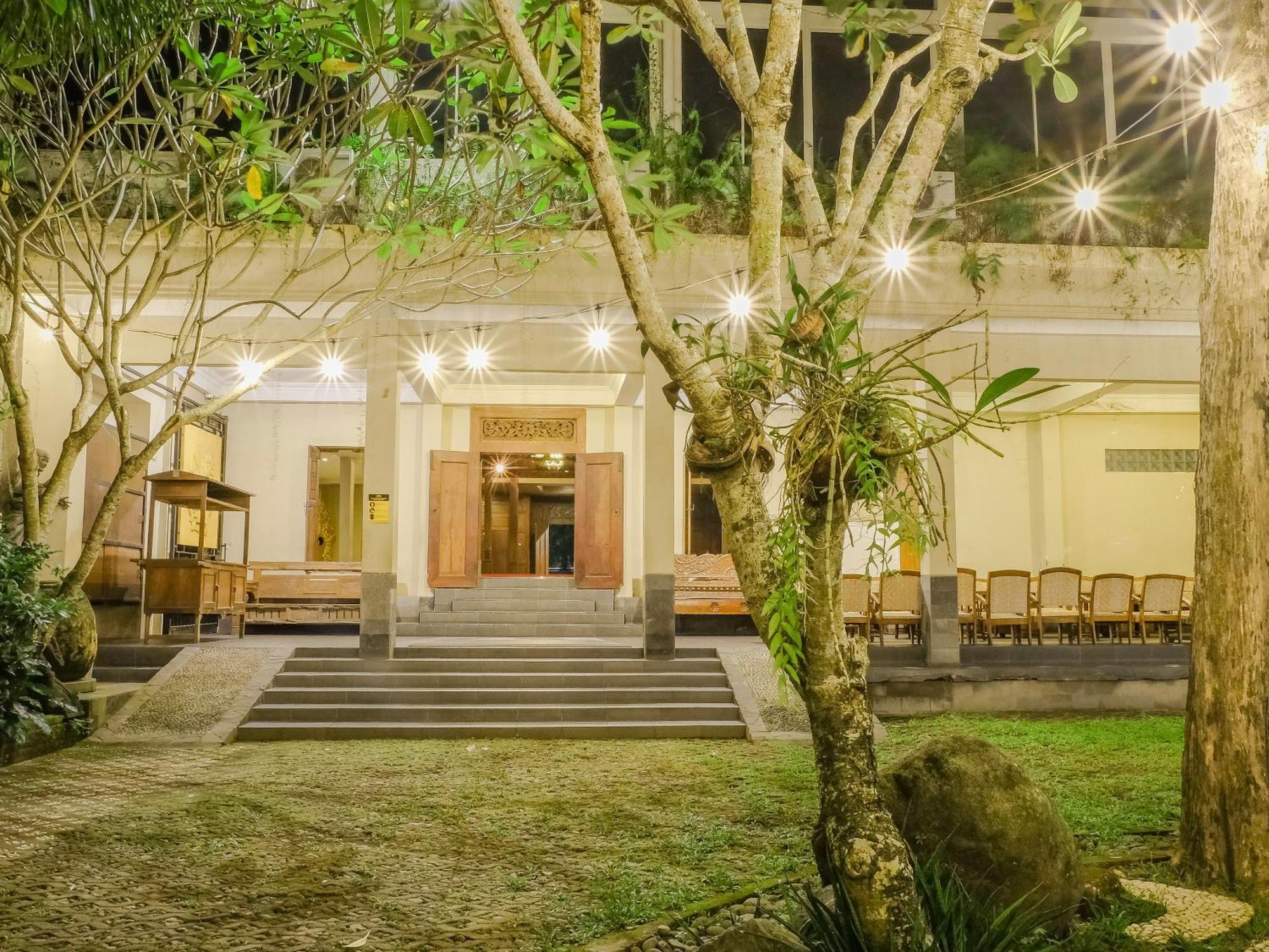 Pendhapa Art Space - Pas Limasan Homestay Prawirotaman المظهر الخارجي الصورة